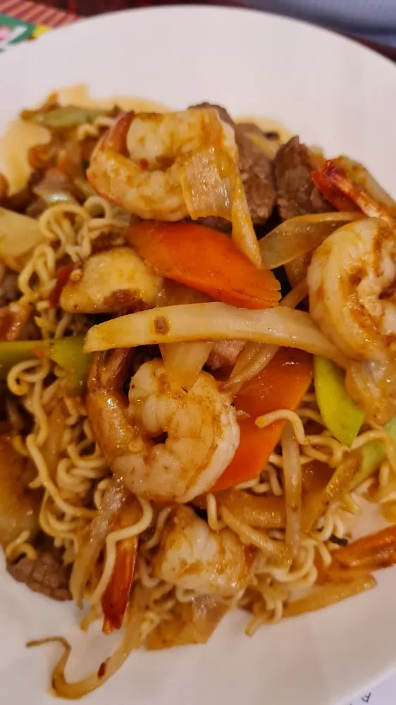 Nouilles Sautées Aux Crevettes